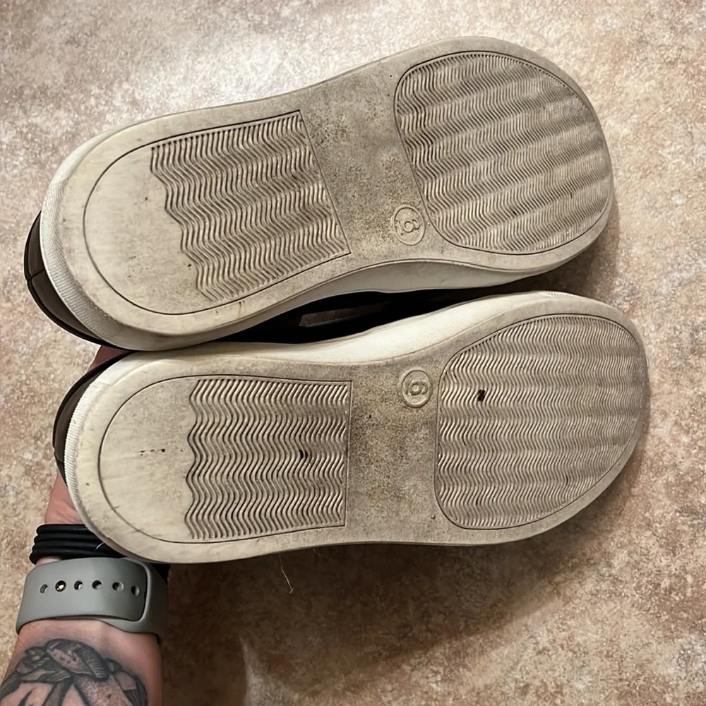 Target slip ons - Picture 3 of 5